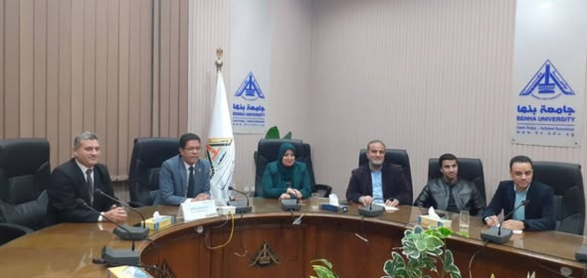 "الجيزاوي" يتابع مستجدات تصميم منصة جامعة بنها للحياد الكربوني