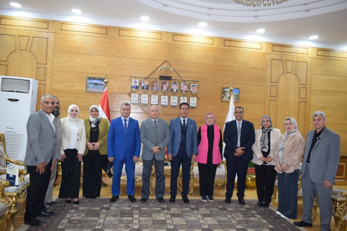 بروتوكول تعاون بين جامعة بنها وصندوق دعم صناعة الغزل والمنسوجات