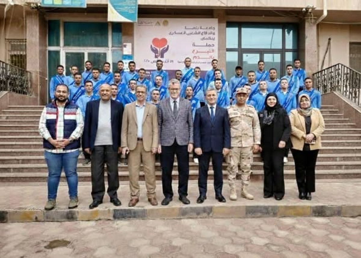 جامعة بنها وقوات الدفاع الشعبي والعسكري يطلقان حملة للتبرع بالدم للمساهمة في إنقاذ حياة المرضى
